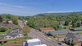 Weather camera view of Russell County Courthouse.