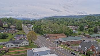 Weather camera view of Russell County Courthouse.