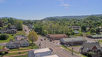 Weather camera view of Russell County Courthouse.
