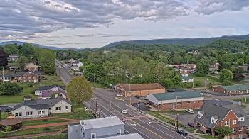 Weather camera view of Russell County Courthouse.
