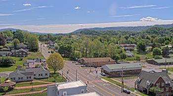 Weather camera view of Russell County Courthouse.