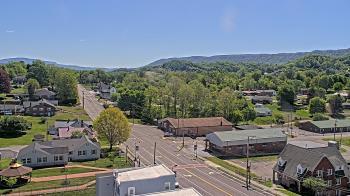 Weather camera view of Russell County Courthouse.