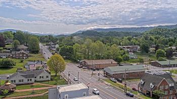 Weather camera view of Russell County Courthouse.