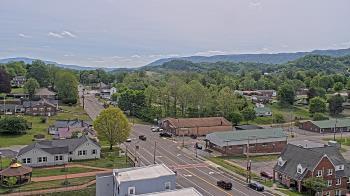 Weather camera view of Russell County Courthouse.