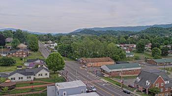 Weather camera view of Russell County Courthouse.