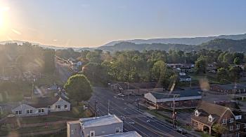 Weather camera view of Russell County Courthouse.