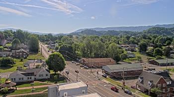 Weather camera view of Russell County Courthouse.