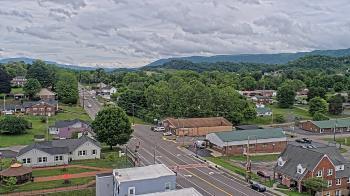 Weather camera view of Russell County Courthouse.