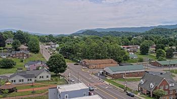 Weather camera view of Russell County Courthouse.