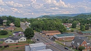 Weather camera view of Russell County Courthouse.
