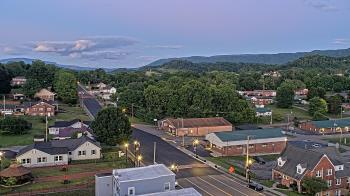 Weather camera view of Russell County Courthouse.