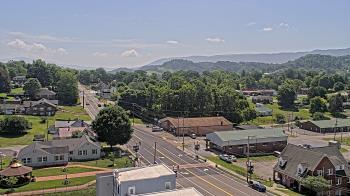 Weather camera view of Russell County Courthouse.