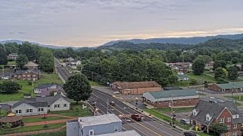 Weather camera view of Russell County Courthouse.