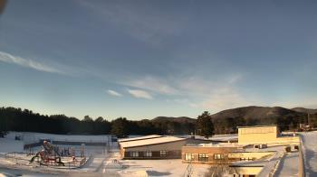 Weather camera view of Stuart M Townsend Elementary School.