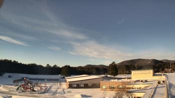 Weather camera view of Stuart M Townsend Elementary School.