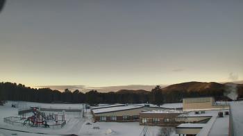 Weather camera view of Stuart M Townsend Elementary School.