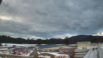 Weather camera view of Stuart M Townsend Elementary School.