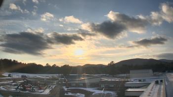 Weather camera view of Stuart M Townsend Elementary School.