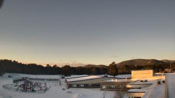 Weather camera view of Stuart M Townsend Elementary School.