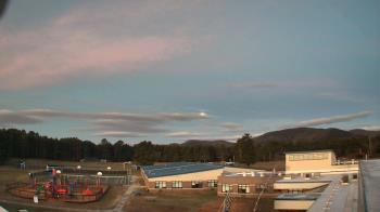 Weather camera view of Stuart M Townsend Elementary School.