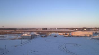 Weather camera view of Lowell MS.