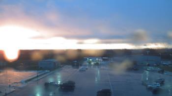 Weather camera view of Lowell MS.