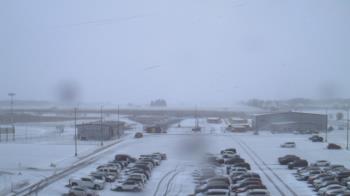 Weather camera view of Lowell MS.