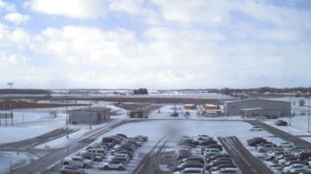 Weather camera view of Lowell MS.