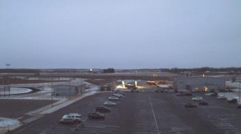 Weather camera view of Lowell MS.