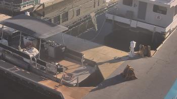 Weather camera view of Lake Powell Resorts and Marinas - Wahweap Marina.