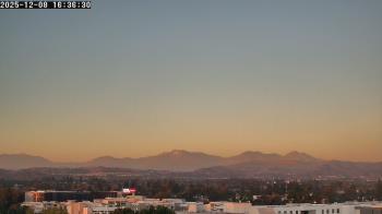 Weather camera view of LSN06 - California State University Fullerton.