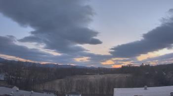 Weather camera view of Luray Middle School.