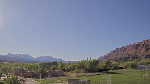 Weather camera view of Grand County HS.
