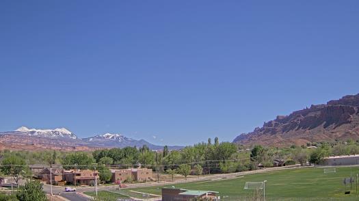 Weather camera view of Grand County HS.