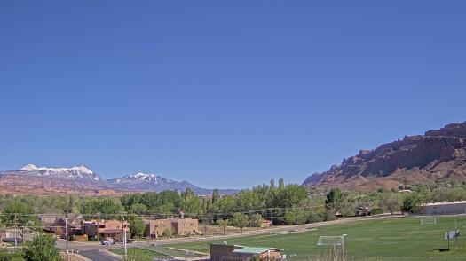 Weather camera view of Grand County HS.
