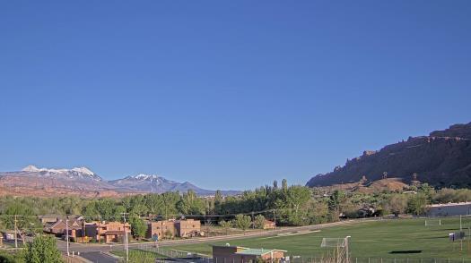 Weather camera view of Grand County HS.