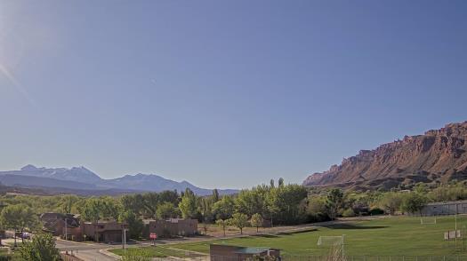 Weather camera view of Grand County HS.