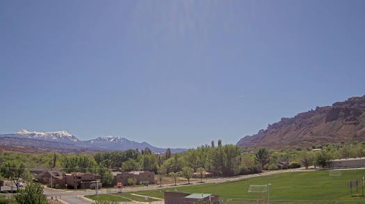 Weather camera view of Grand County HS.