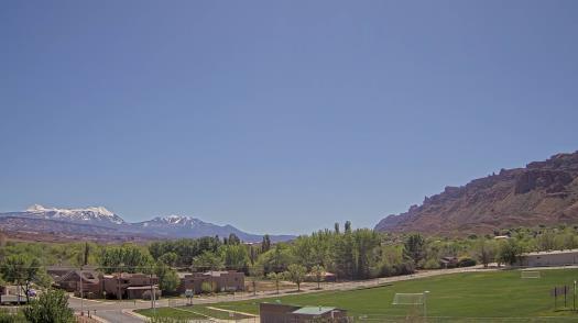 Weather camera view of Grand County HS.