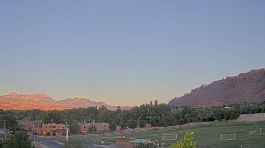 Weather camera view of Grand County HS.