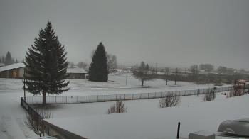 Weather camera view of Mackay Joint SD 182.