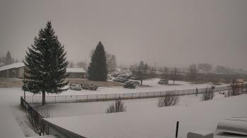 Weather camera view of Mackay Joint SD 182.