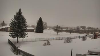 Weather camera view of Mackay Joint SD 182.