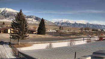 Weather camera view of Mackay Joint SD 182.