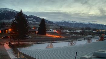 Weather camera view of Mackay Joint SD 182.