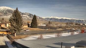 Weather camera view of Mackay Joint SD 182.