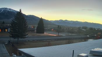 Weather camera view of Mackay Joint SD 182.