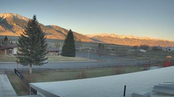 Weather camera view of Mackay Joint SD 182.