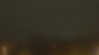 Weather camera view of Lincoln Elementary School.