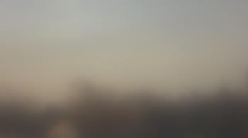 Weather camera view of Lincoln Elementary School.